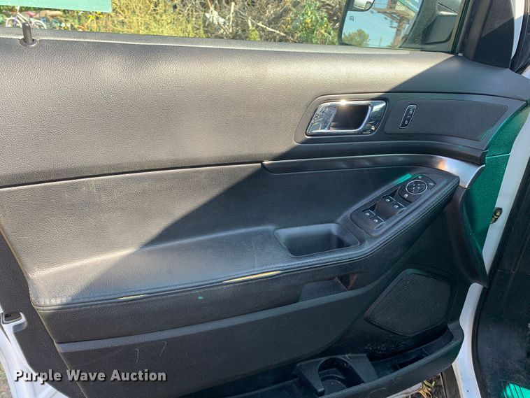 image for item MR9441 2017 Ford Explorer Police Interceptor  SUV