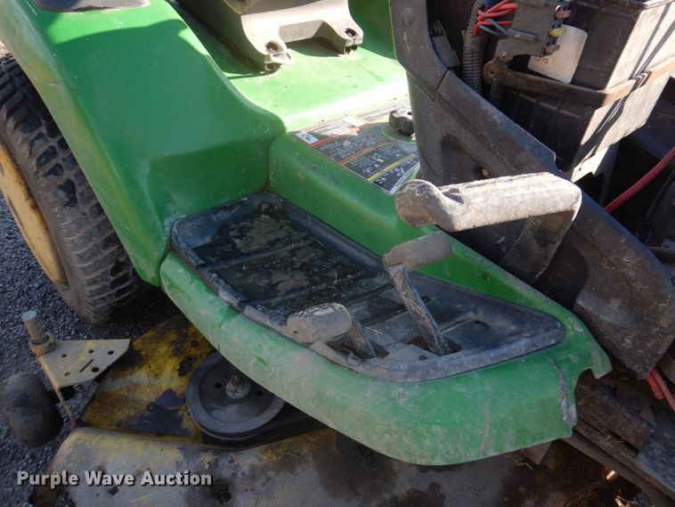 image for item MU9763 John Deere X500  lawn mower