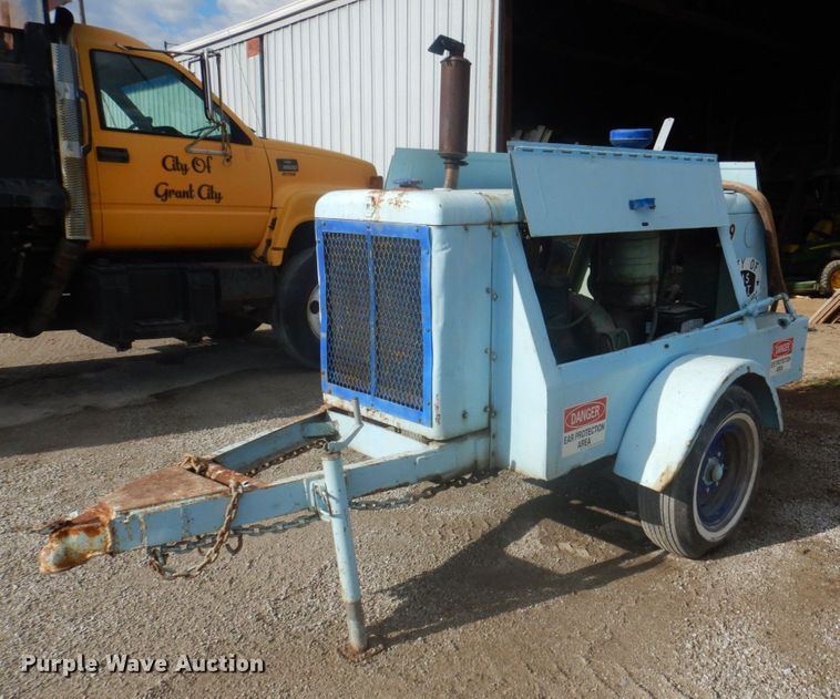 image for item MU9764 1967 Gardner Denver  air compressor