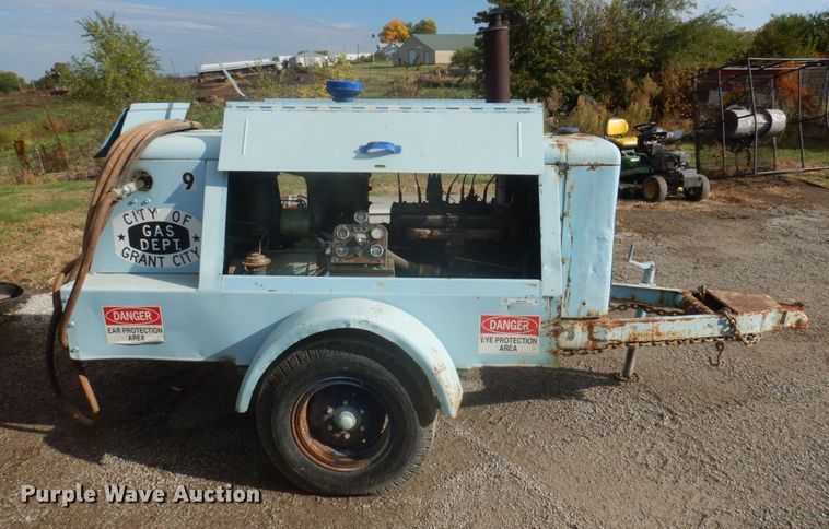 image for item MU9764 1967 Gardner Denver  air compressor