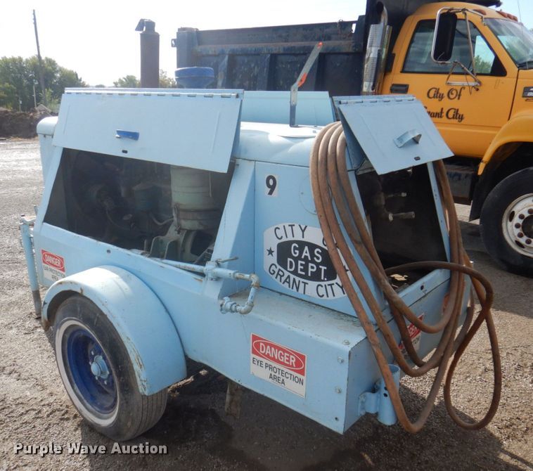 image for item MU9764 1967 Gardner Denver  air compressor