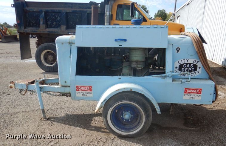 image for item MU9764 1967 Gardner Denver  air compressor