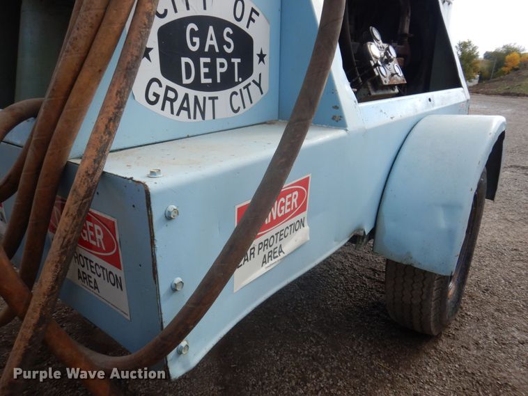 image for item MU9764 1967 Gardner Denver  air compressor