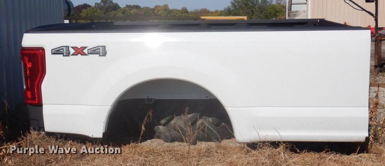 image for item MU9765 8' L pickup bed
