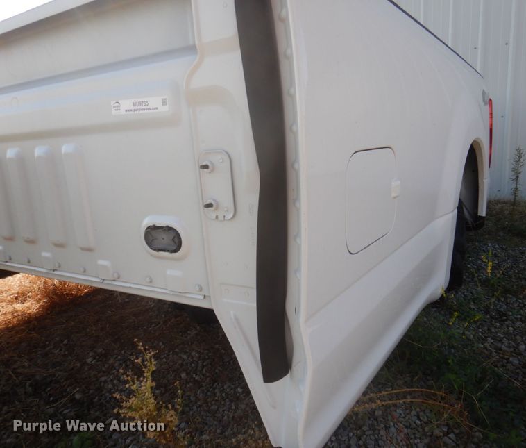 image for item MU9765 8' L pickup bed