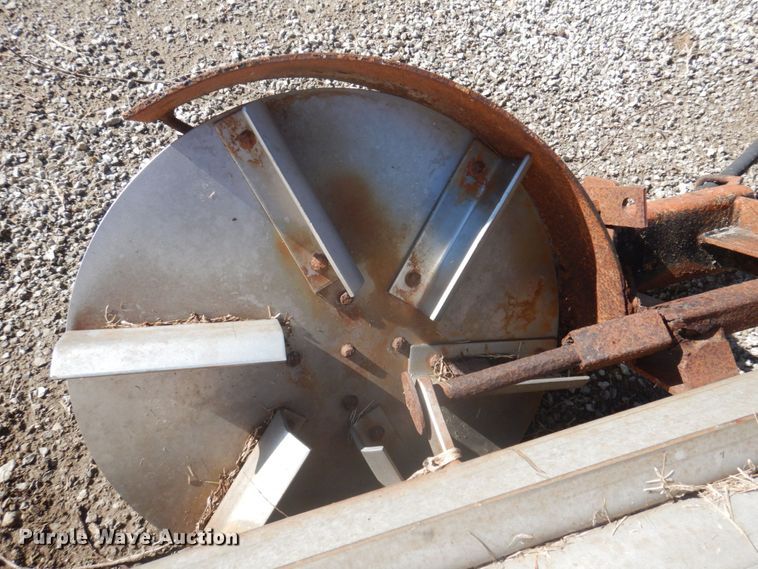 image for item MU9767 Monroe MS966-RF-SS  spreader