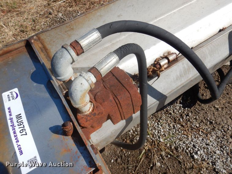 image for item MU9767 Monroe MS966-RF-SS  spreader