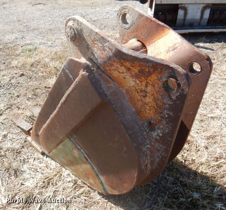image for item MU9768 Backhoe bucket