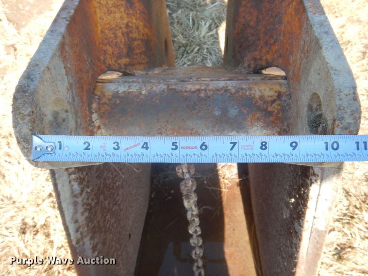 image for item MU9768 Backhoe bucket