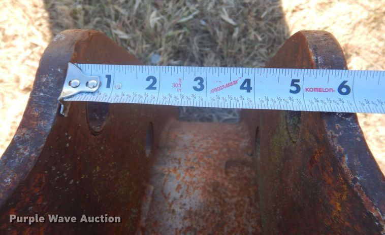 image for item MU9768 Backhoe bucket