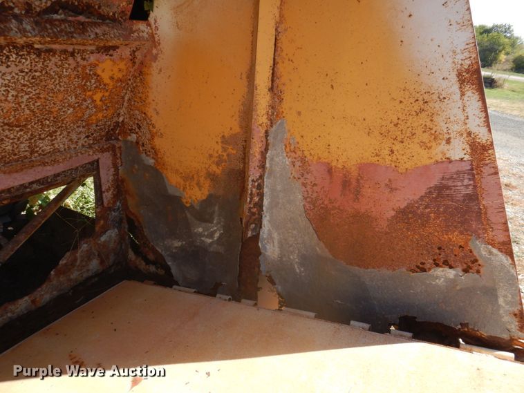 image for item MU9769 Elgin Pelican  street sweeper truck