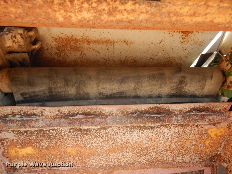 image for item MU9769 Elgin Pelican  street sweeper truck