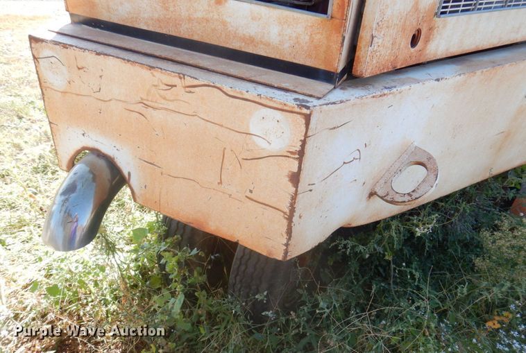 image for item MU9769 Elgin Pelican  street sweeper truck