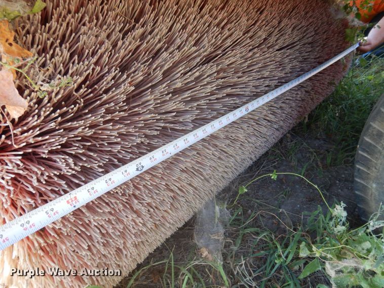 image for item MU9769 Elgin Pelican  street sweeper truck