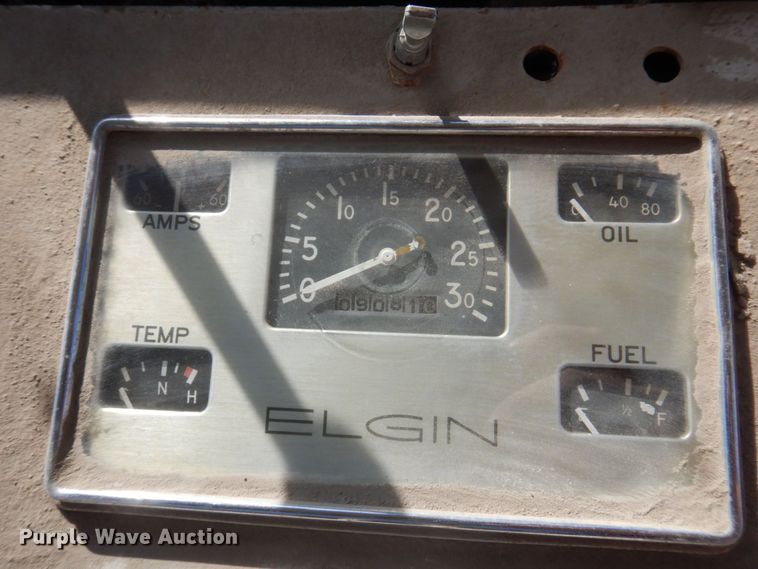 image for item MU9769 Elgin Pelican  street sweeper truck