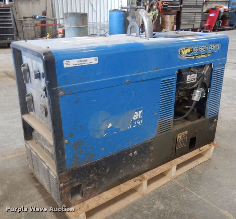 image for item MW9296 Miller Bobcat 250 NT  welder/generator