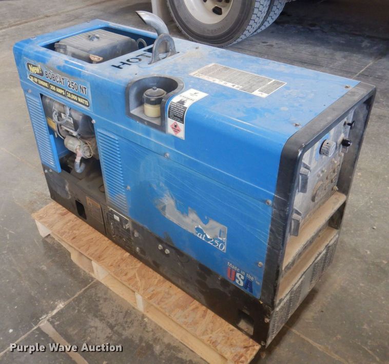 image for item MW9296 Miller Bobcat 250 NT  welder/generator