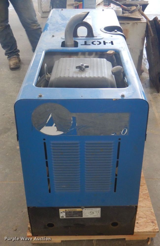 image for item MW9296 Miller Bobcat 250 NT  welder/generator