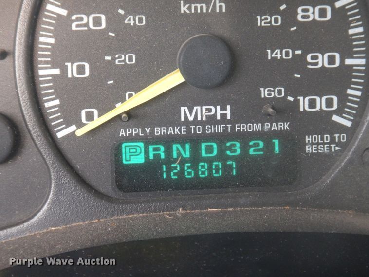 image for item MW9305 2000 Chevrolet Silverado 1500  pickup truck