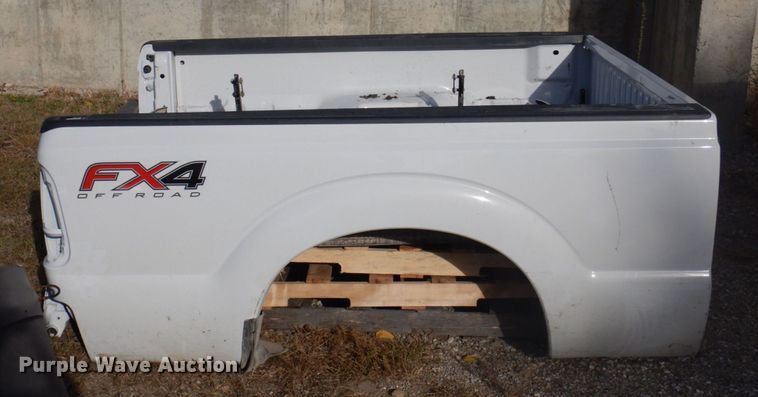 image for item MW9307 2016 Ford F250  pickup truck bed