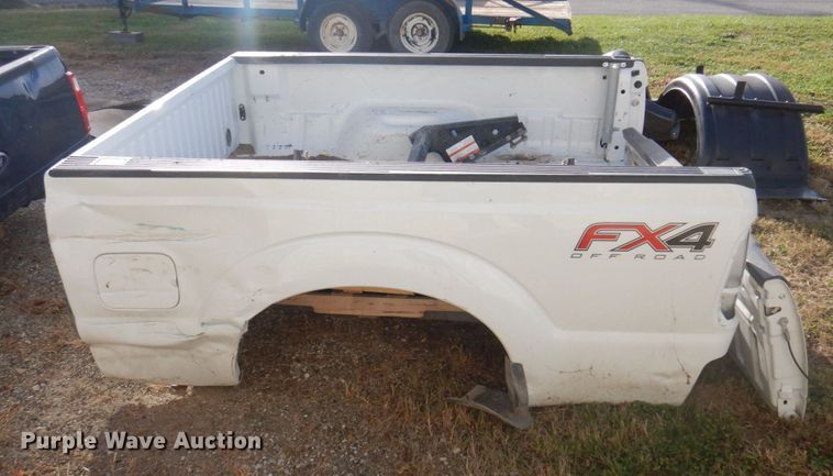 image for item MW9307 2016 Ford F250  pickup truck bed