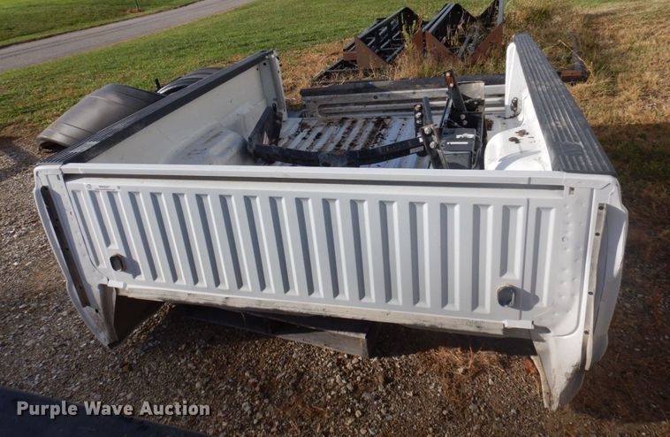 image for item MW9307 2016 Ford F250  pickup truck bed