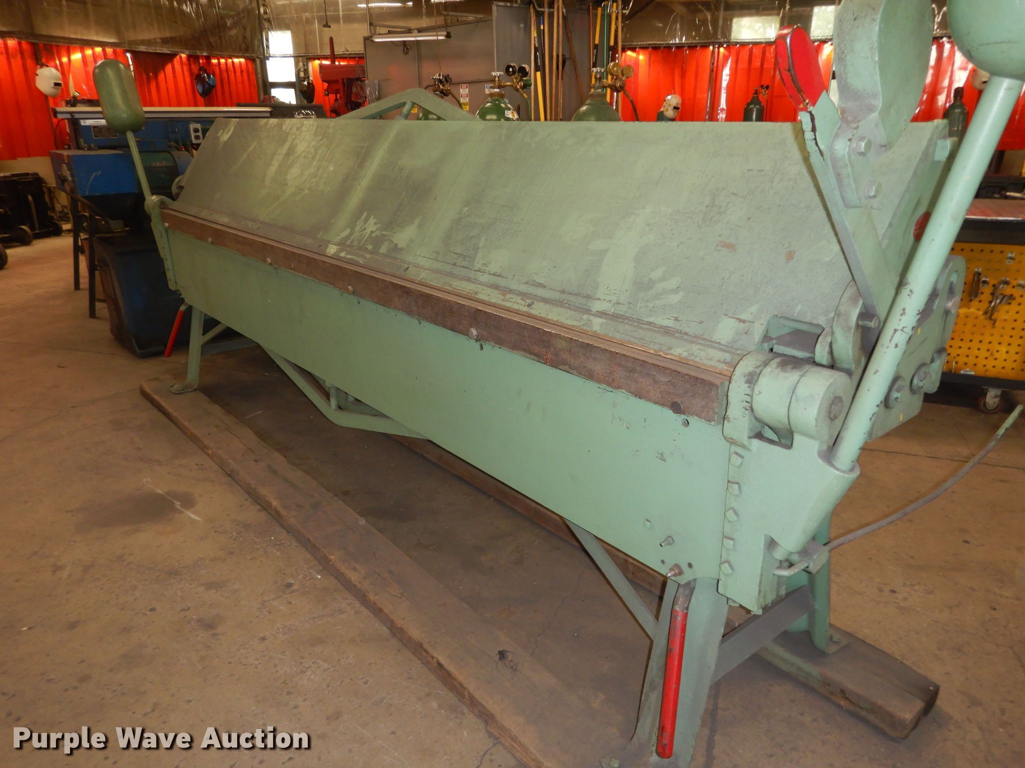 Chicago brake in Manhattan, KS Item KF9213 sold Purple Wave