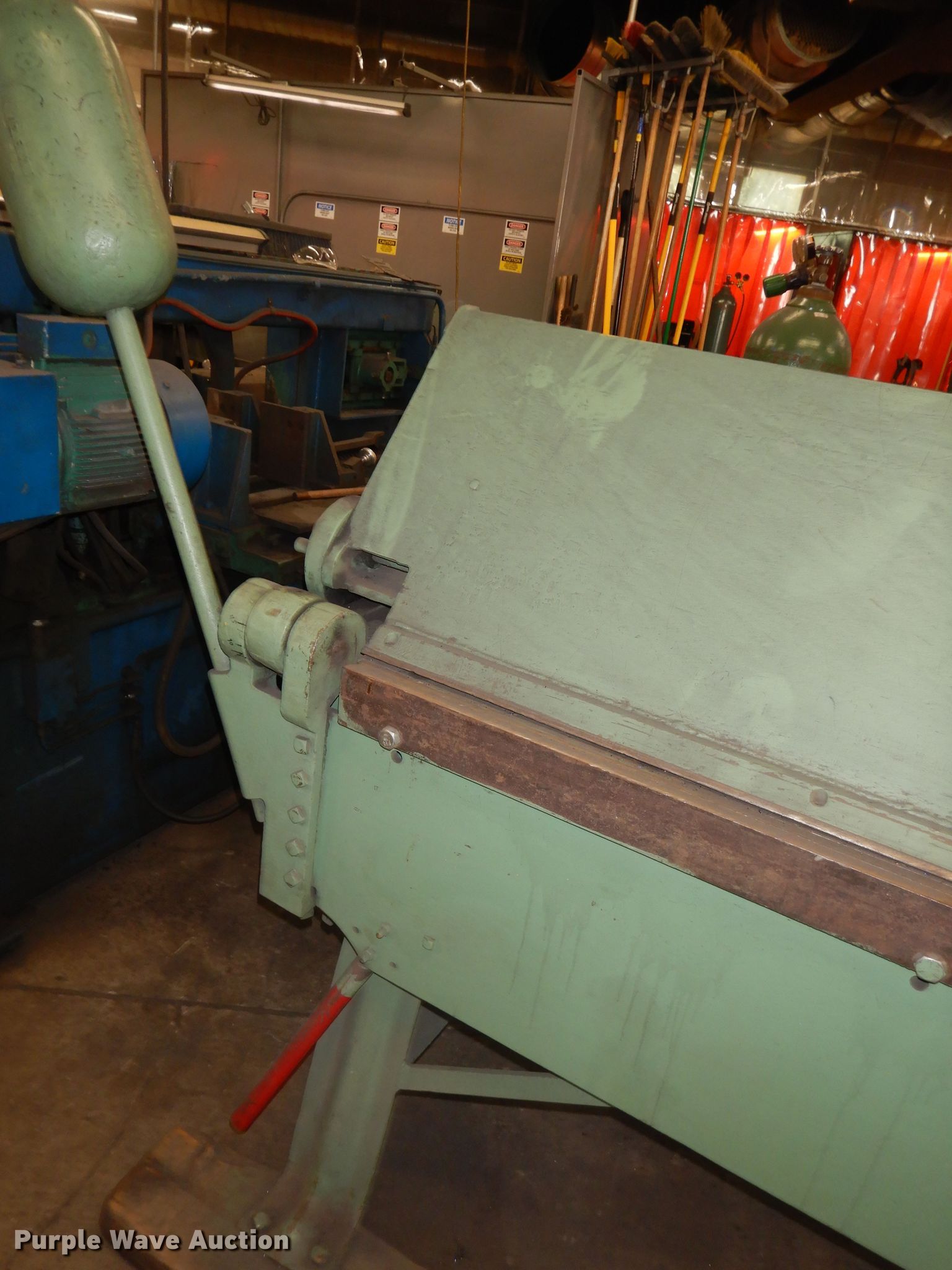 Chicago brake in Manhattan, KS Item KF9213 sold Purple Wave