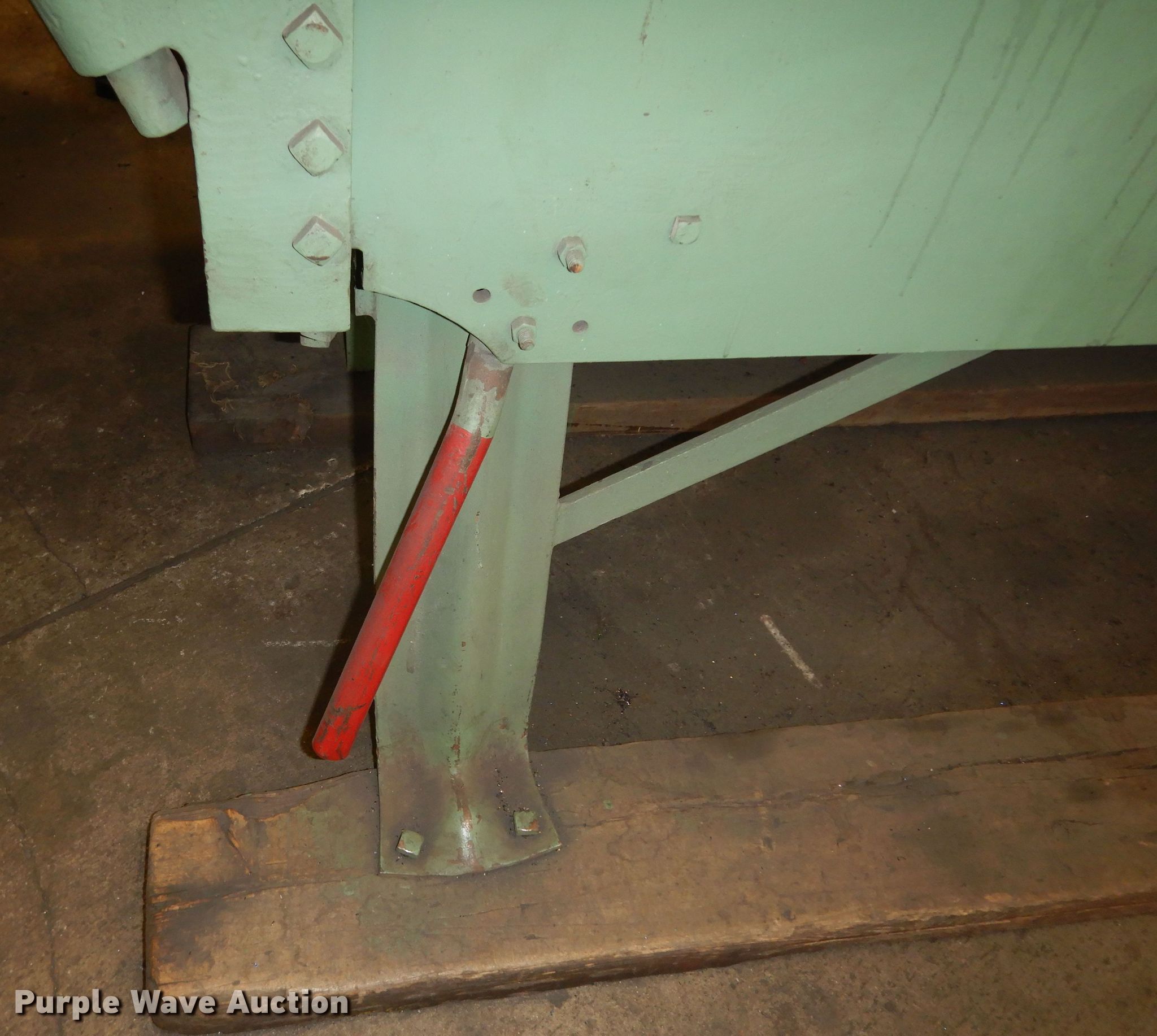 Chicago brake in Manhattan, KS Item KF9213 sold Purple Wave