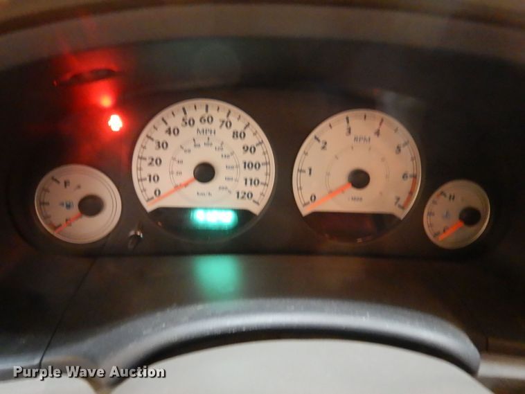 image for item DI6763 2005 Chrysler Town & Country LX  van