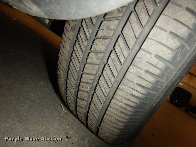 image for item DI6763 2005 Chrysler Town & Country LX  van