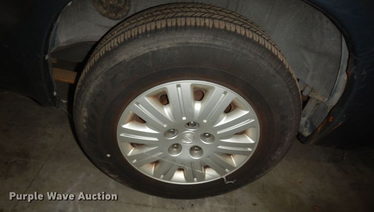 image for item DI6763 2005 Chrysler Town & Country LX  van