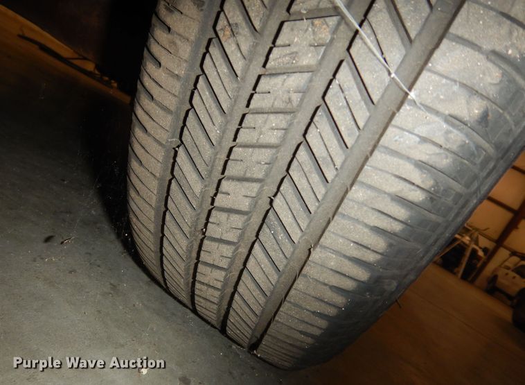 image for item DI6763 2005 Chrysler Town & Country LX  van