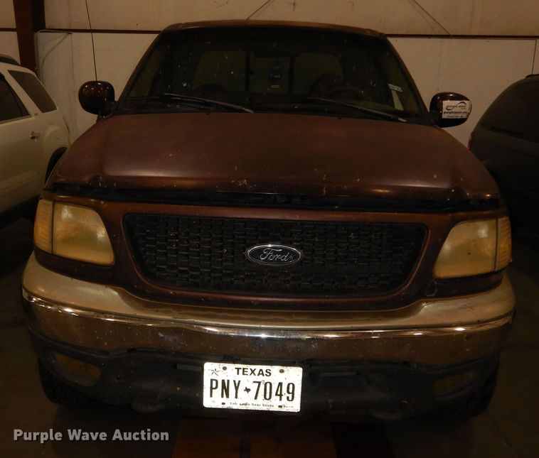 image for item DI6764 2001 Ford F150 Lariat  SuperCrew pickup truck