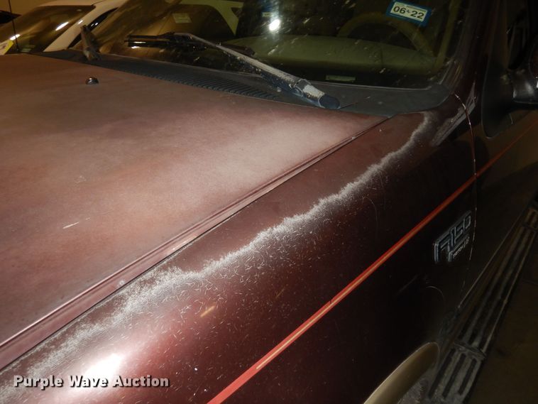 image for item DI6764 2001 Ford F150 Lariat  SuperCrew pickup truck