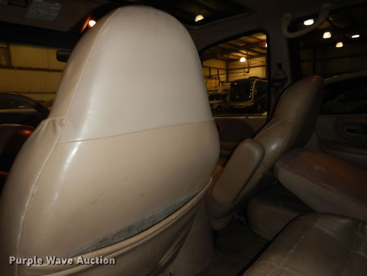 image for item DI6764 2001 Ford F150 Lariat  SuperCrew pickup truck