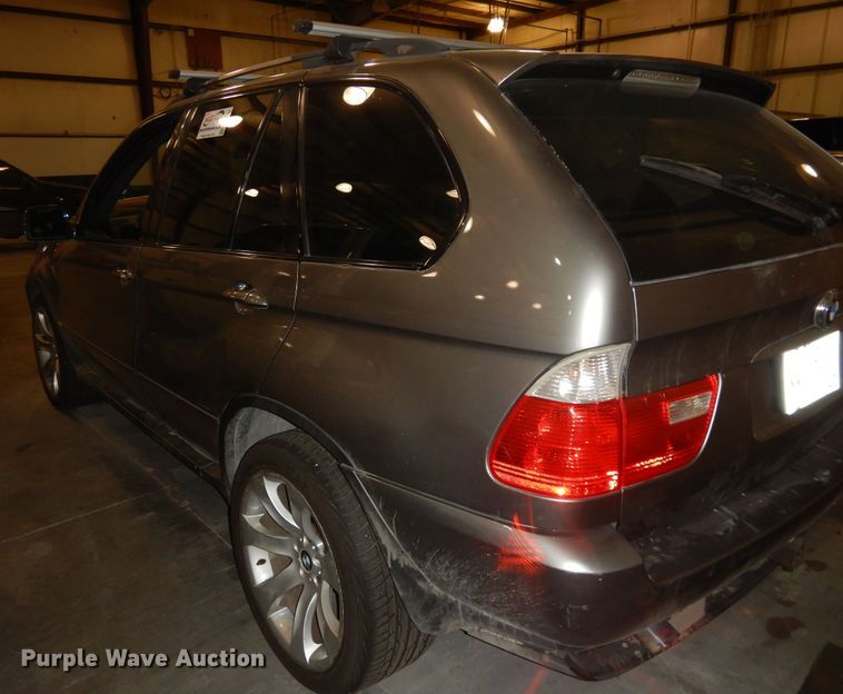 image for item DI6767 2004 BMW X5  SUV