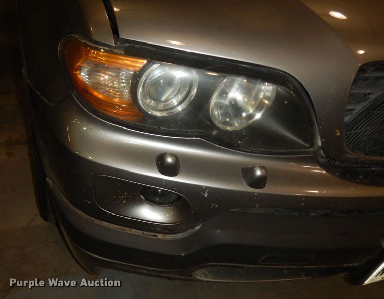image for item DI6767 2004 BMW X5  SUV