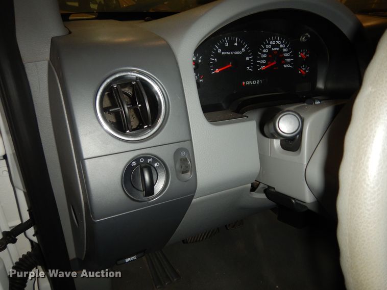 image for item DI6772 2004 Ford F150 XLT  SuperCrew pickup truck