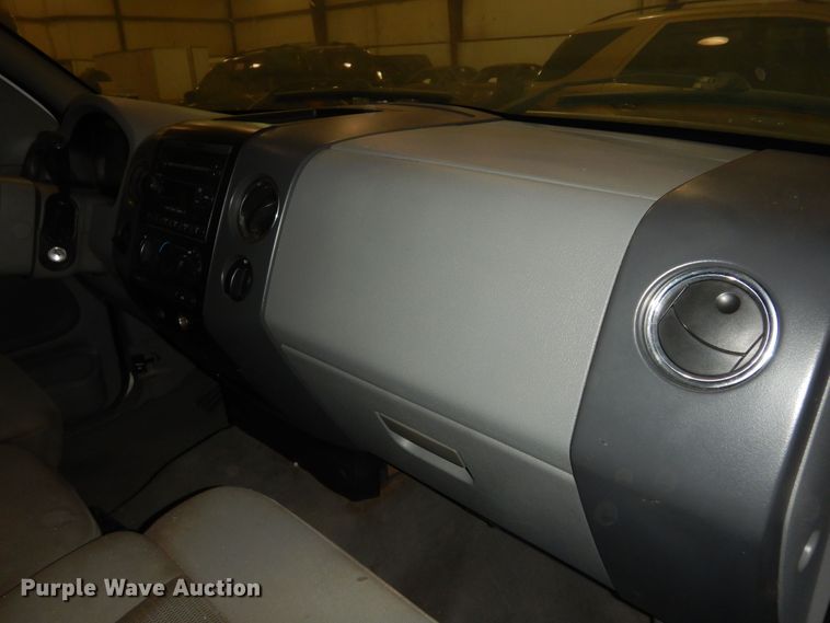 image for item DI6772 2004 Ford F150 XLT  SuperCrew pickup truck