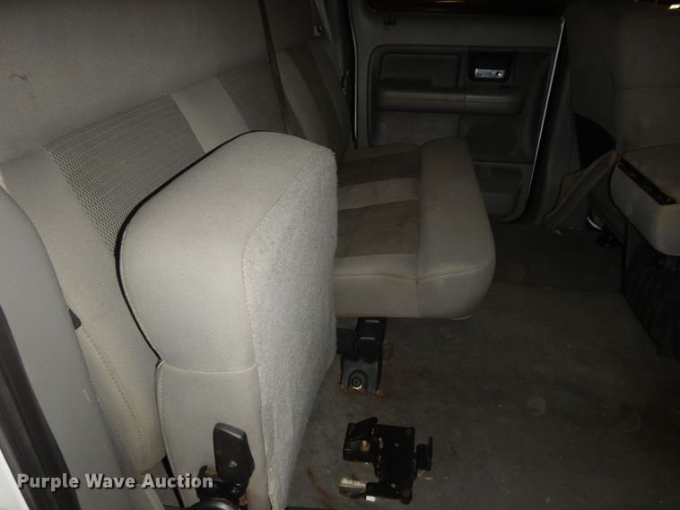 image for item DI6772 2004 Ford F150 XLT  SuperCrew pickup truck