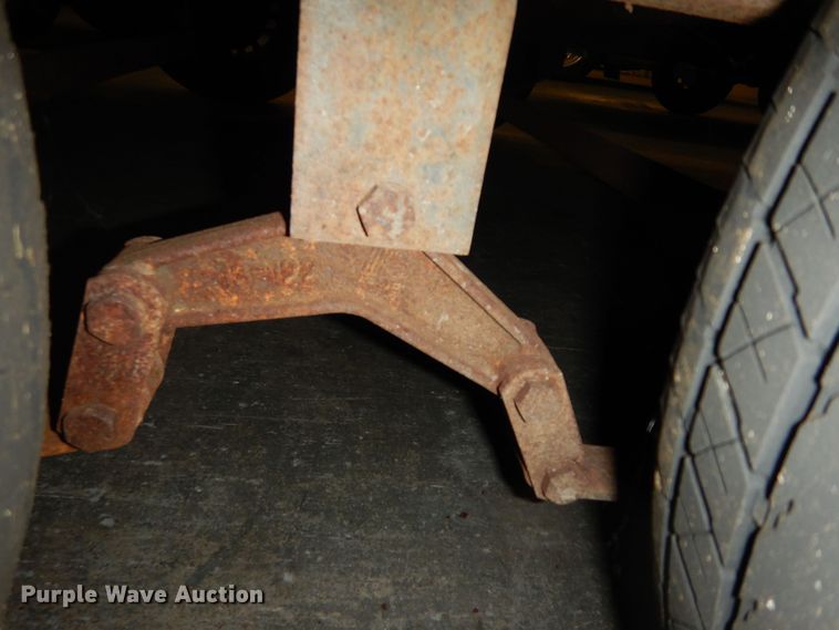 image for item DI6779 2012 Victory  enclosed cargo trailer