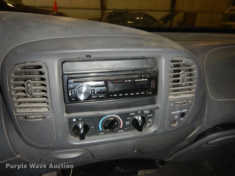 image for item DN1576 2000 Ford F150 Lariat  SuperCab pickup truck