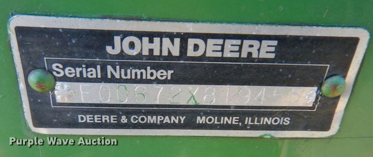 image for item DI6761 John Deere 672  hay rake