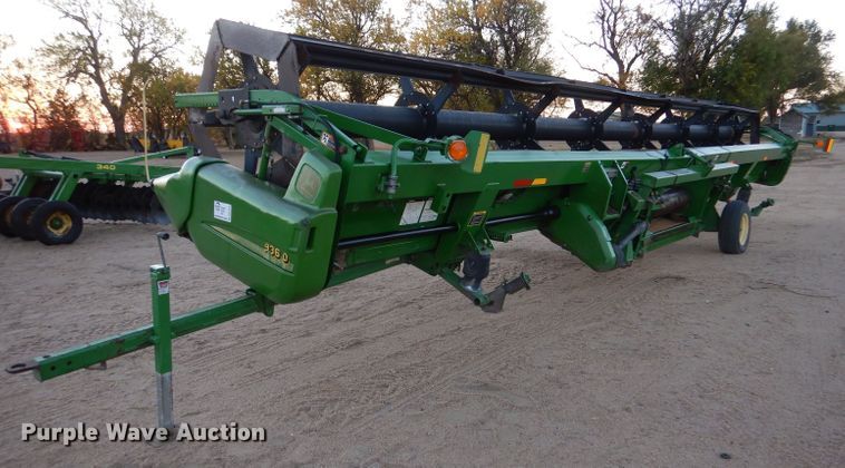 image for item DK7273 John Deere 936D  draper head