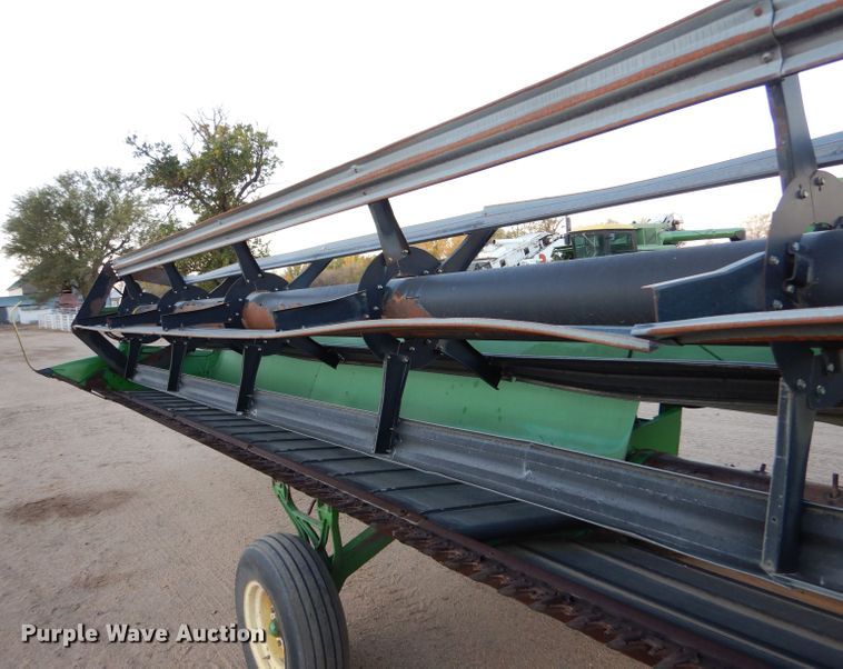 image for item DK7273 John Deere 936D  draper head