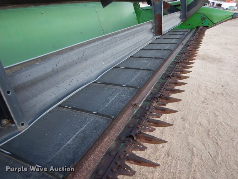 image for item DK7273 John Deere 936D  draper head