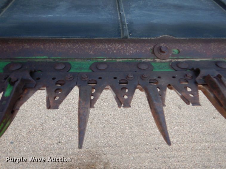 image for item DK7273 John Deere 936D  draper head