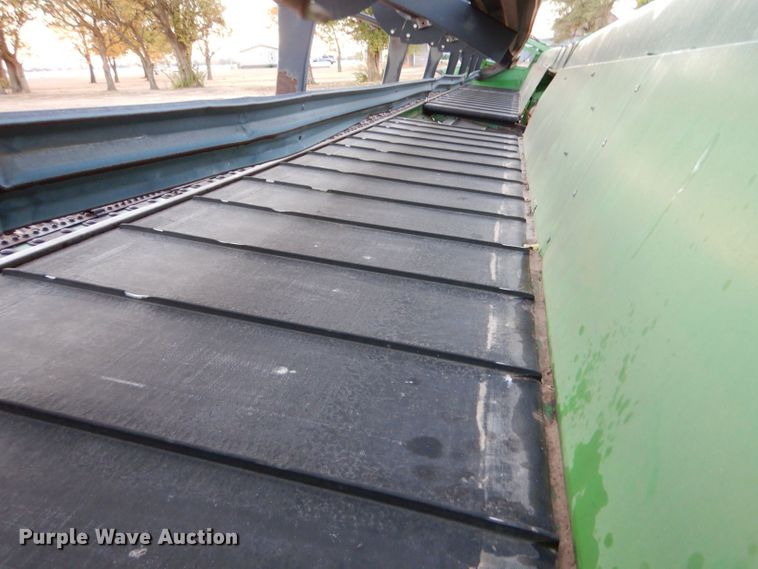 image for item DK7273 John Deere 936D  draper head