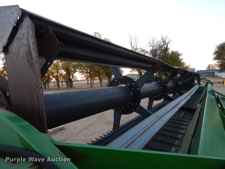 image for item DK7273 John Deere 936D  draper head